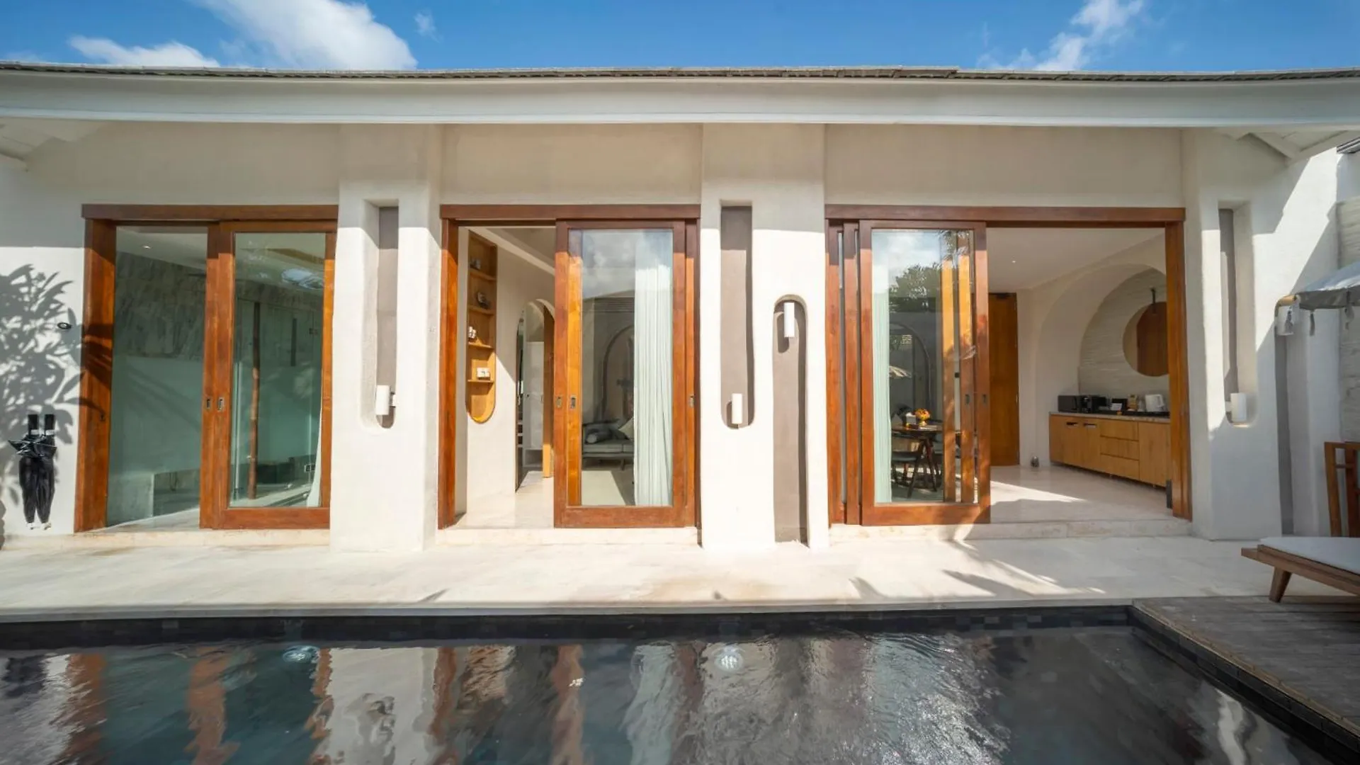 Astera Villa Seminyak By Ini Vie Hospitality  Seminyak (Bali)